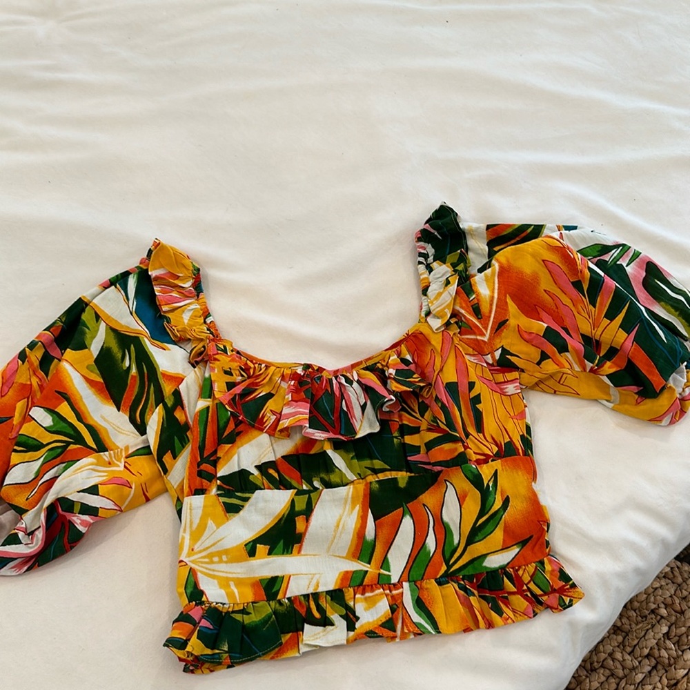 Tropical Floral puff sleeve top